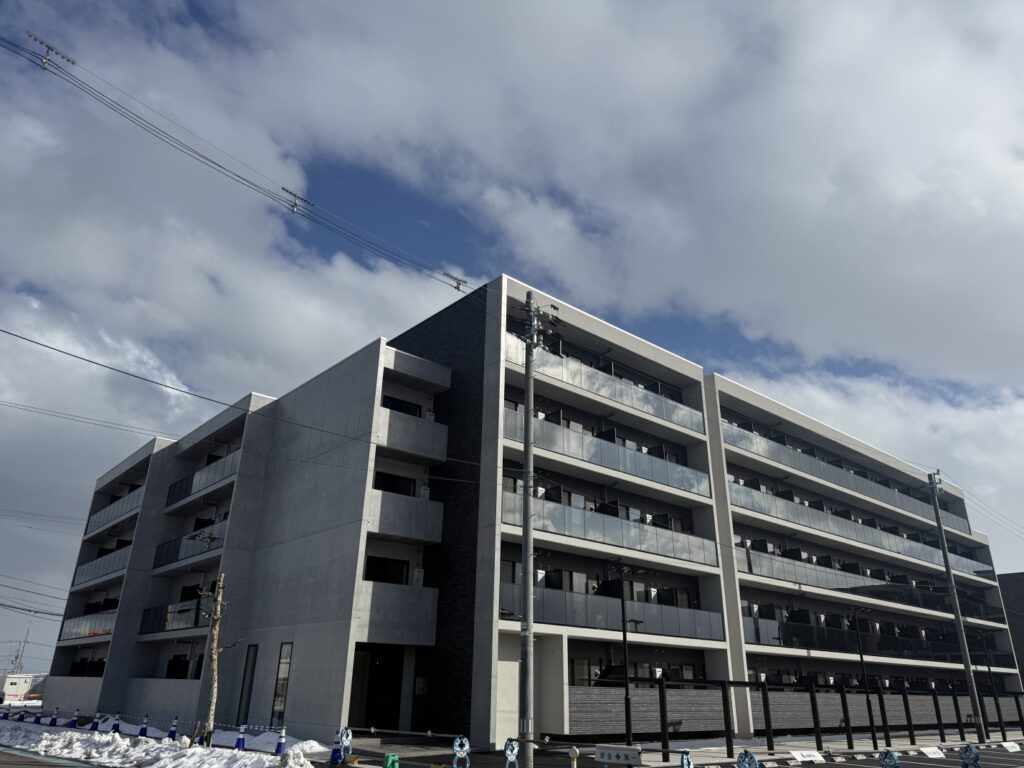 大学正門前Ⅱ学生マンション　新築工事